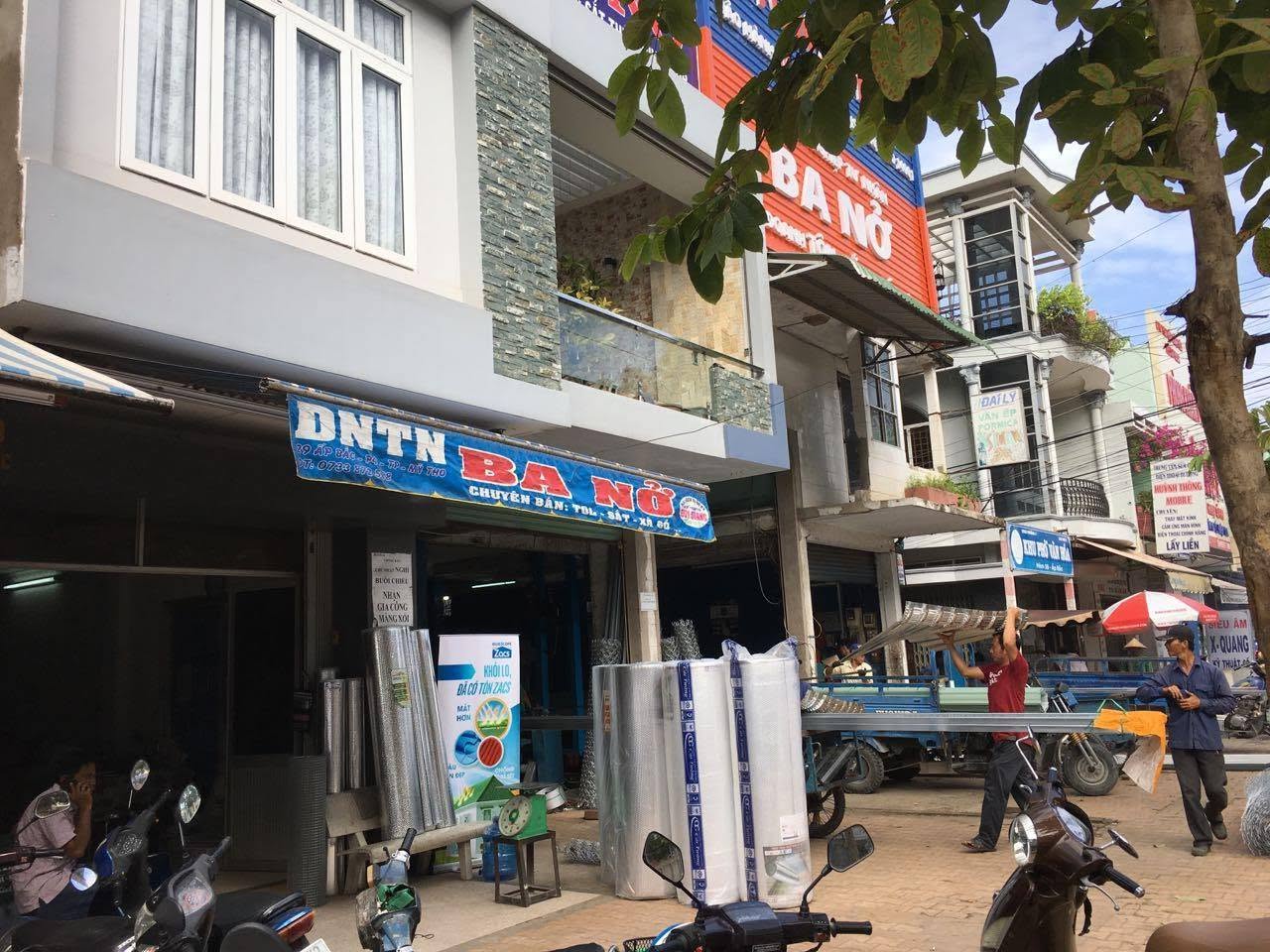 Mái tôn vòm nhà xe